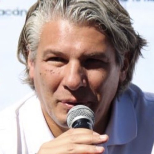 Roberto González